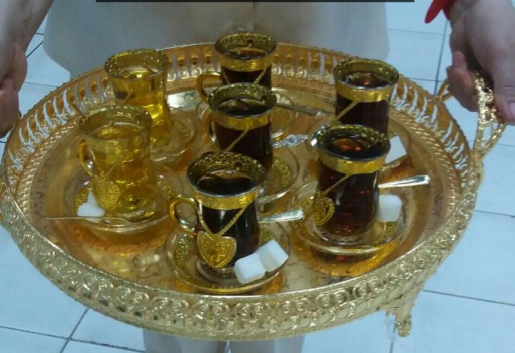 خدمة قهوجية عزاء فى الكويت